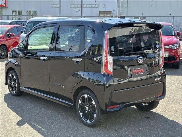 DAIHATSU MOVE CUSTOM 4WD 2017