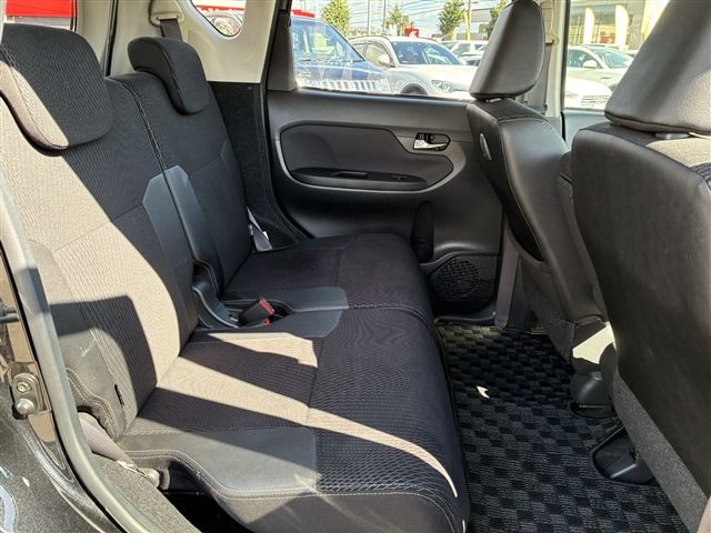 DAIHATSU MOVE CUSTOM 4WD 2017