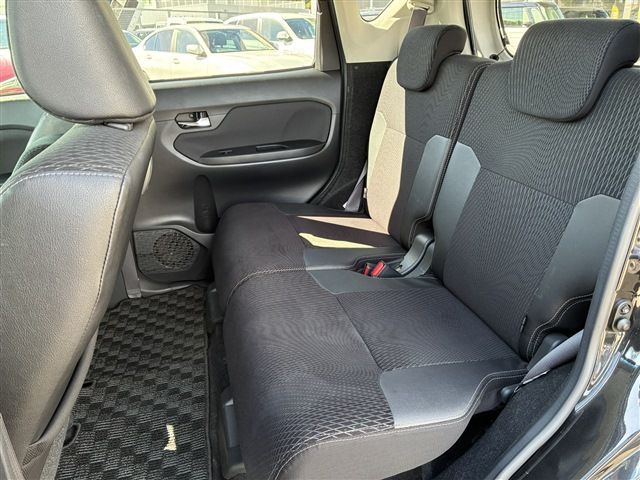 DAIHATSU MOVE CUSTOM 4WD 2017