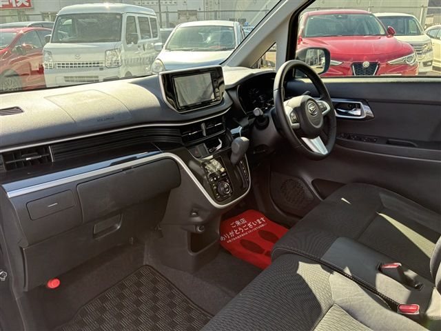 DAIHATSU MOVE CUSTOM 4WD 2017