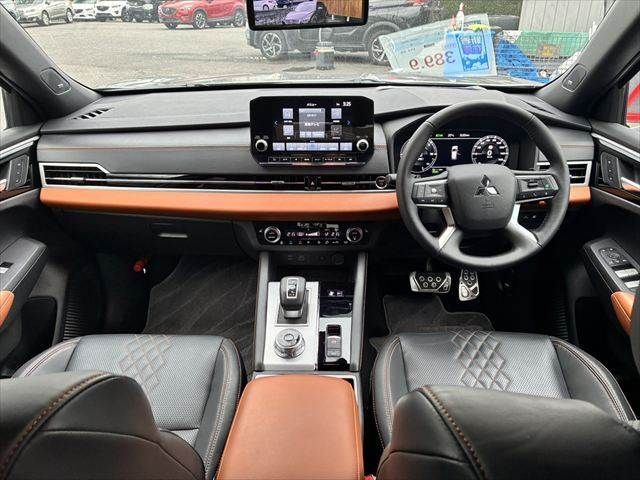 MITSUBISHI OUTLANDER PHEV 2022