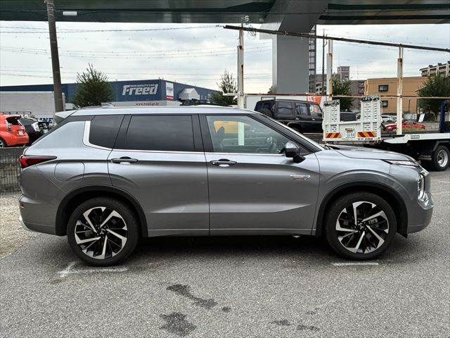 MITSUBISHI OUTLANDER PHEV 2022