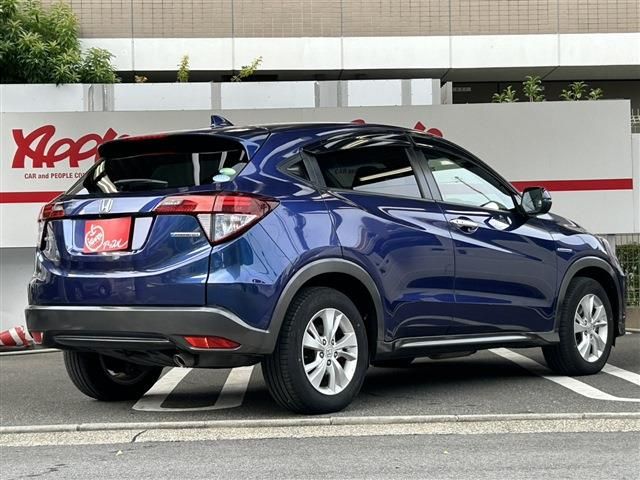 HONDA VEZEL HYBRID 2016