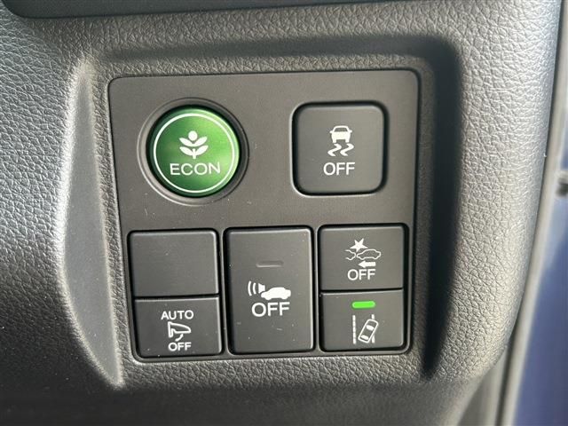 HONDA VEZEL HYBRID 2016