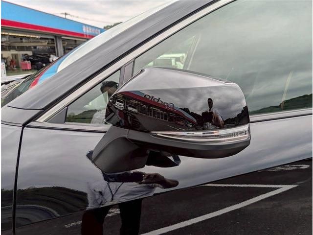 TOYOTA RAV4 4WD 2023