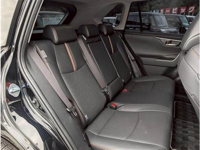 TOYOTA RAV4 4WD 2023