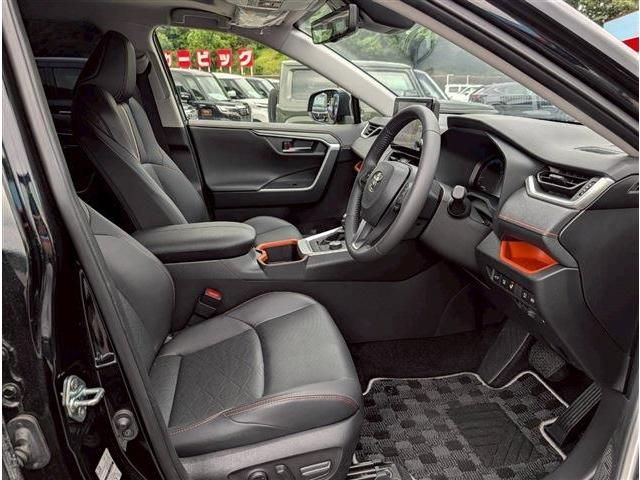 TOYOTA RAV4 4WD 2023