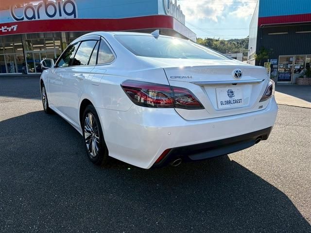 TOYOTA CROWN sedan hybrid 2021