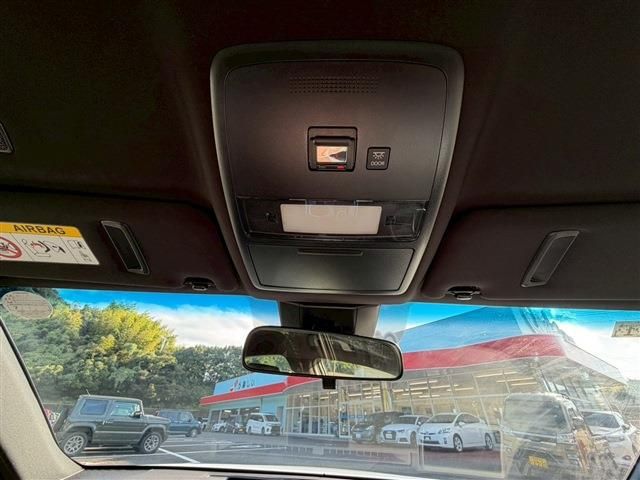 TOYOTA CROWN sedan hybrid 2021