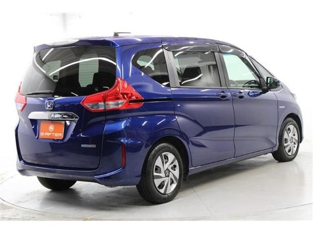 HONDA FREED HYBRID 2017