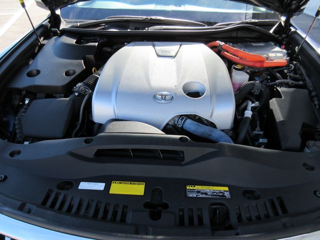 TOYOTA CROWN MAJESTA HYBRID 2014