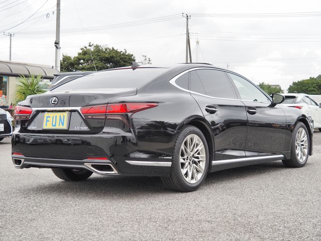 TOYOTA LEXUS LS500 2020