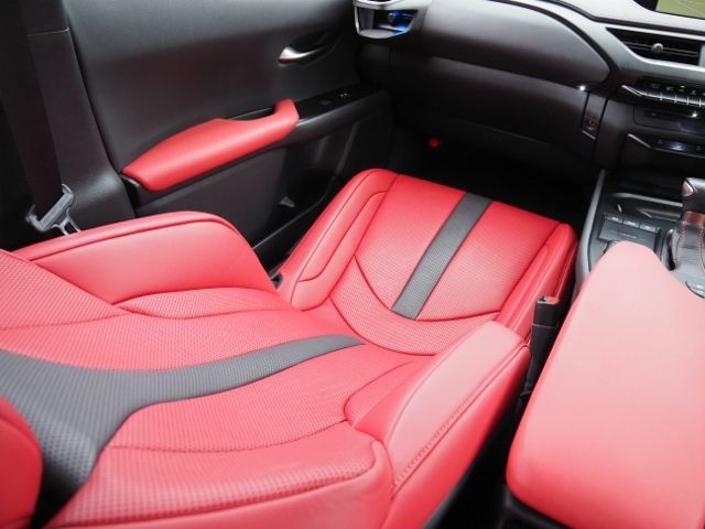 TOYOTA LEXUS UX250h 2020