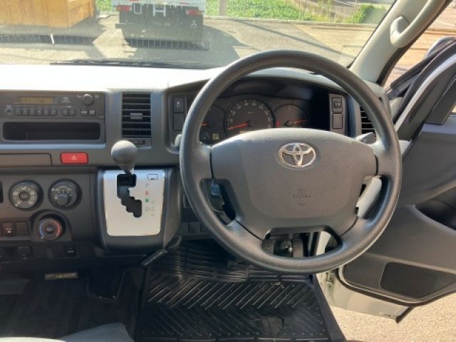 TOYOTA HIACE wagon 2019