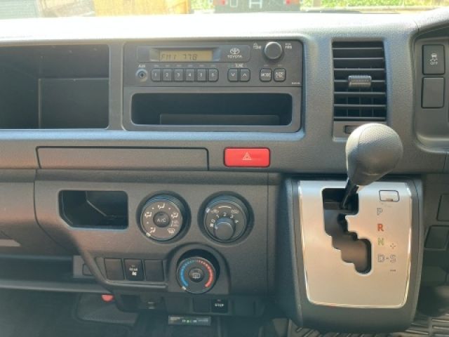 TOYOTA HIACE wagon 2019