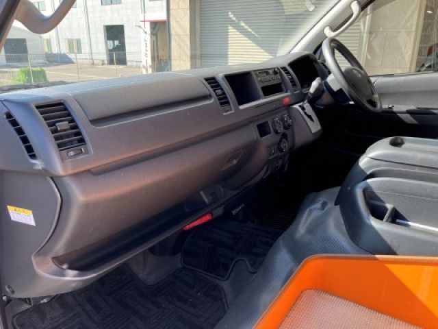 TOYOTA HIACE wagon 2019