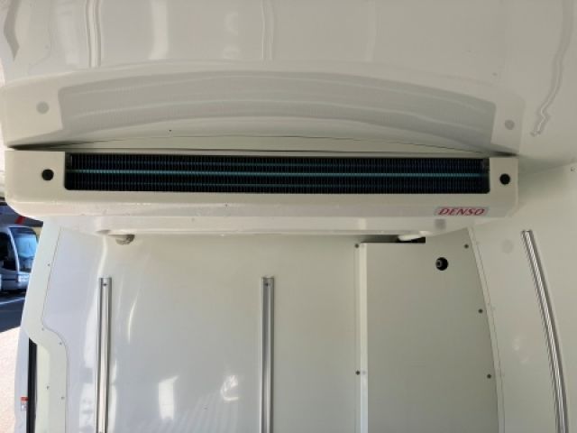 TOYOTA HIACE van 4WD 2024