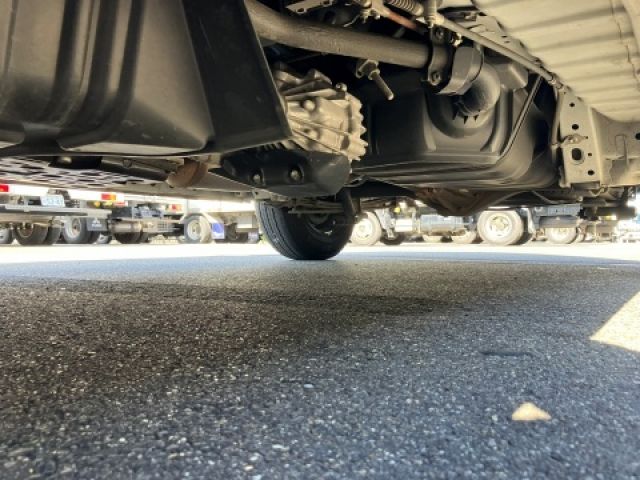 TOYOTA HIACE van 4WD 2024