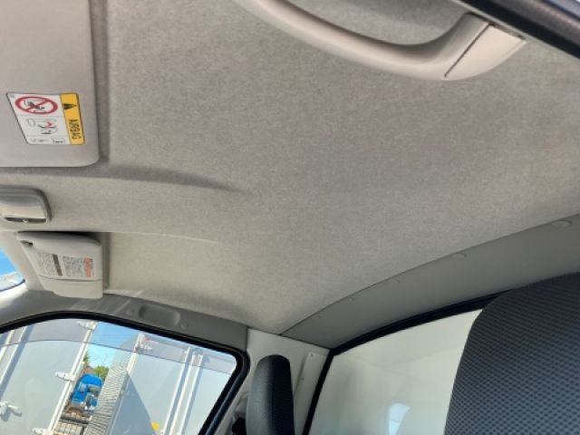 TOYOTA HIACE van 4WD 2024