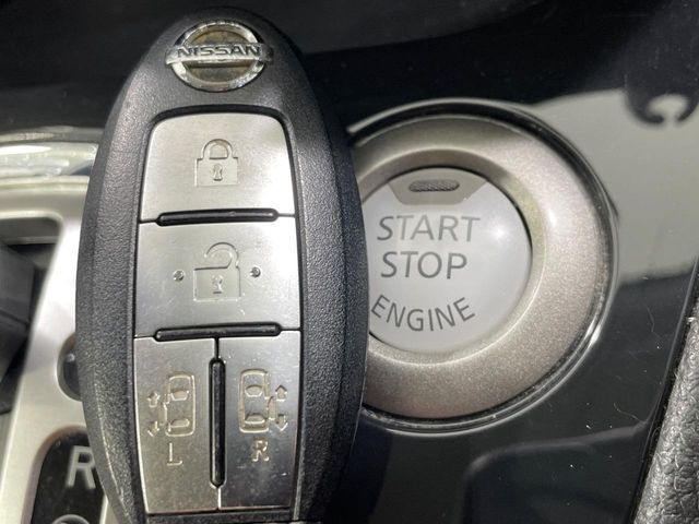 NISSAN SERENA  S-HYBRID 2013