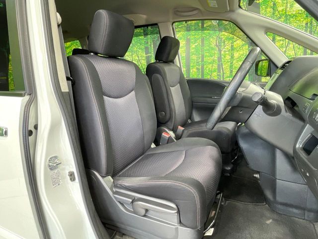 NISSAN SERENA  S-HYBRID 2013