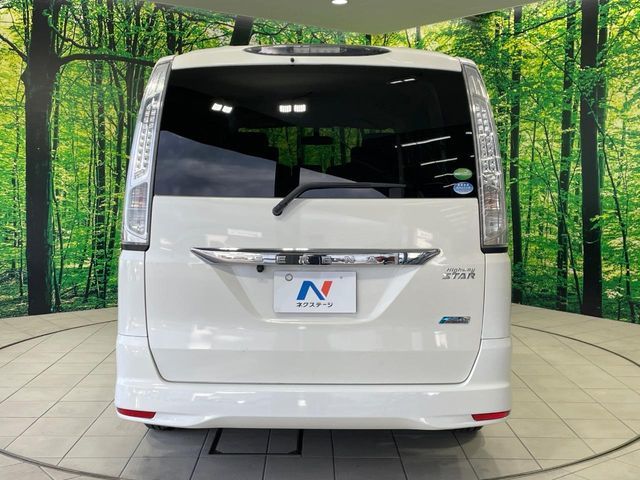 NISSAN SERENA  S-HYBRID 2013