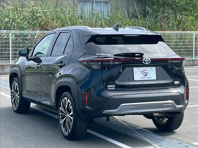 TOYOTA YARIS CROSS HYBRID 2023