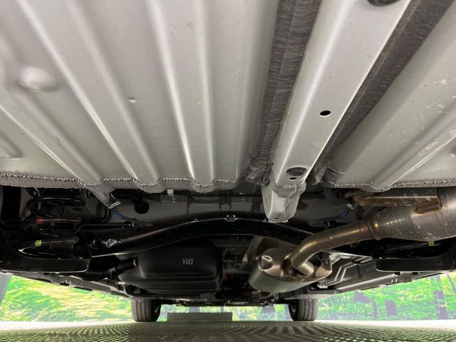 TOYOTA VOXY HYBRID 2025