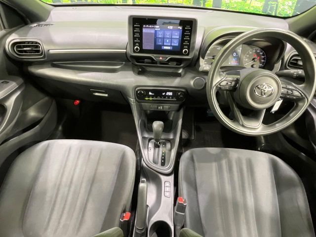 TOYOTA YARIS HYBRID 2022