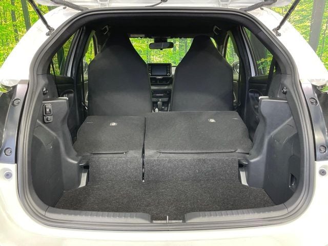 TOYOTA YARIS HYBRID 2022