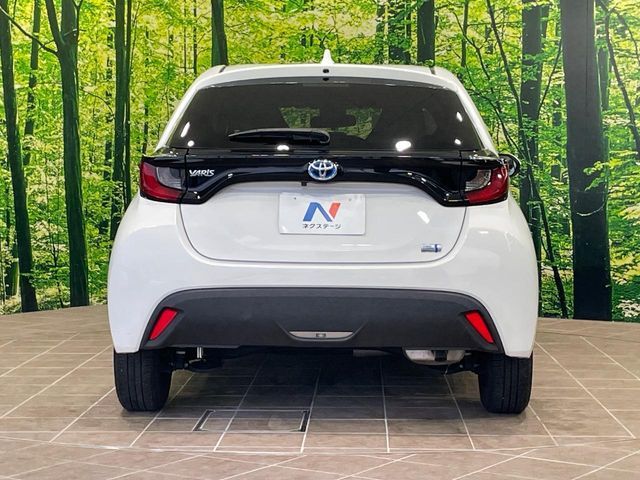 TOYOTA YARIS HYBRID 2022