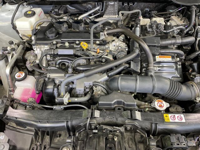 TOYOTA YARIS HYBRID 2022