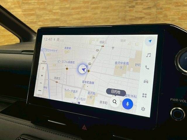 TOYOTA VOXY HYBRID 2023