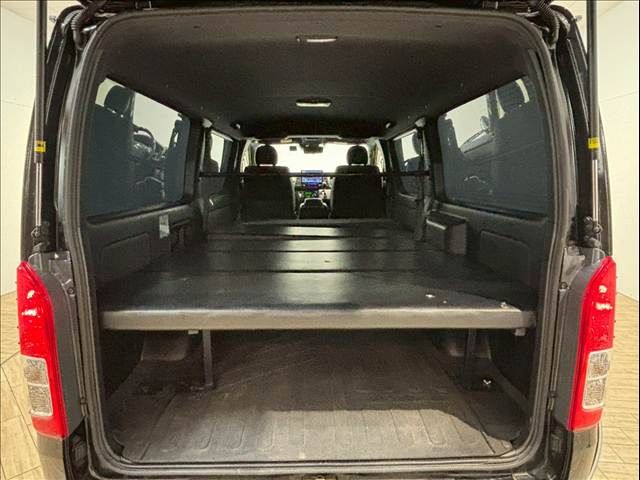 TOYOTA HIACE van 4WD 2021