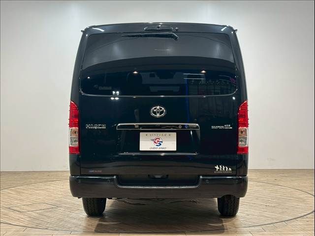 TOYOTA HIACE van 4WD 2021