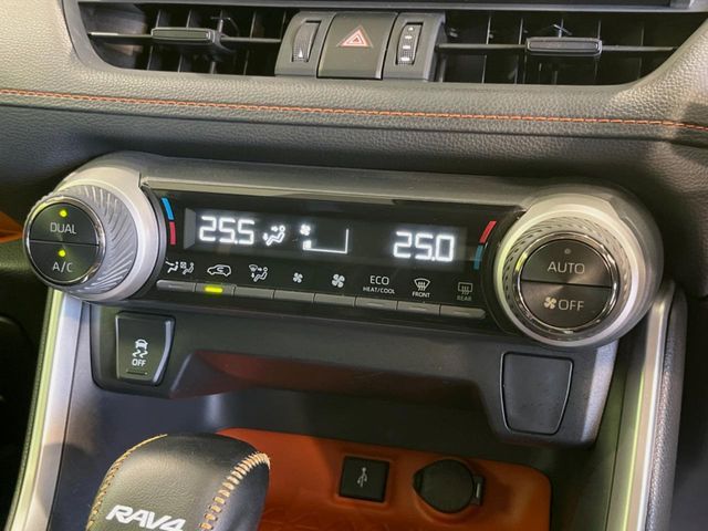 TOYOTA RAV4 4WD 2020