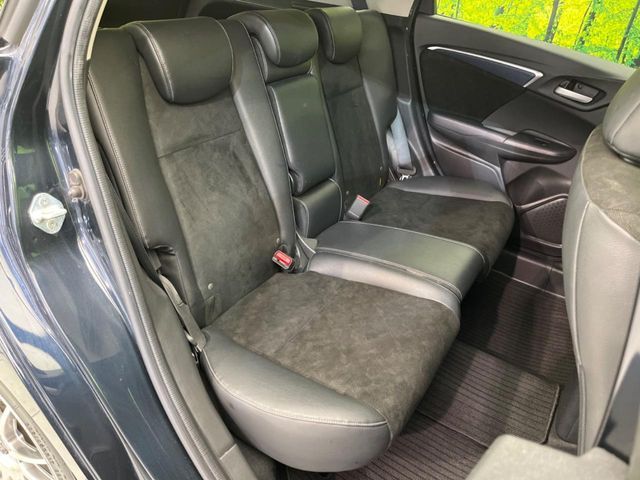 HONDA SHUTTLE HYBRID 2016