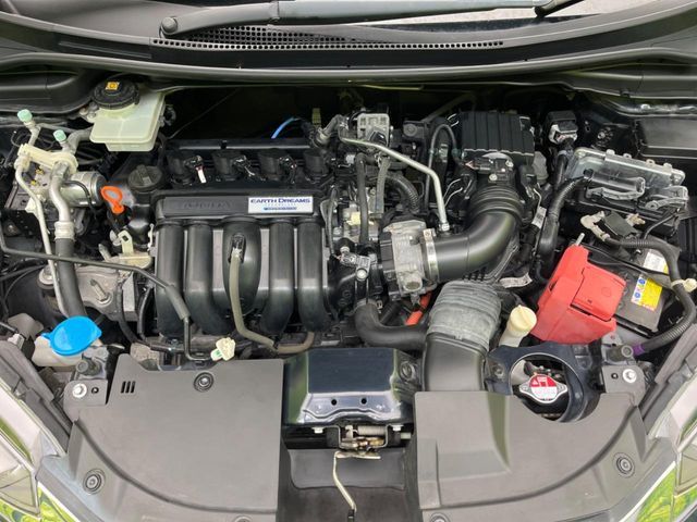 HONDA SHUTTLE HYBRID 2016