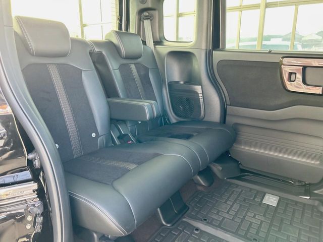 HONDA N BOX CUSTOM 2019