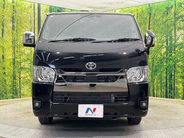 TOYOTA HIACE van 4WD 2023