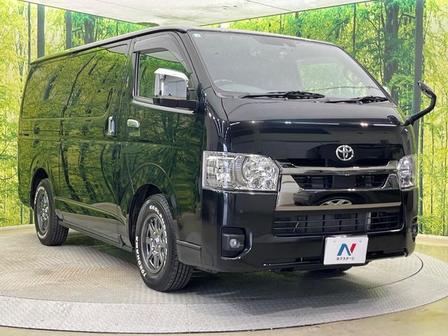 TOYOTA HIACE van 4WD 2023