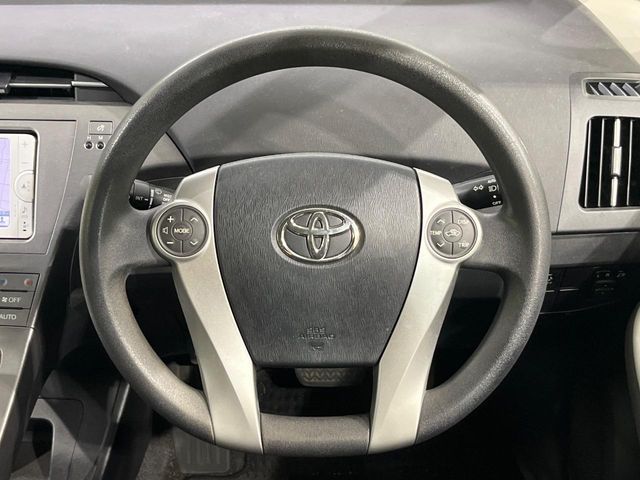 TOYOTA PRIUS 2013