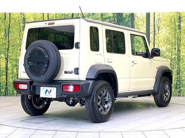 SUZUKI JIMNY NOMADE 2025