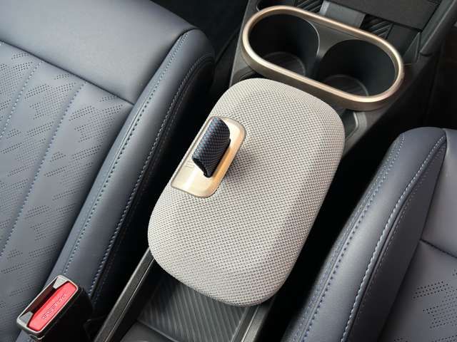 BMW MINI COOPER 5DOOR 2024