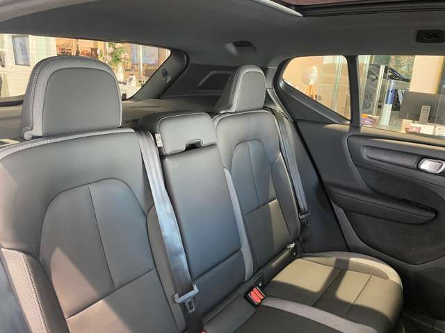 VOLVO VOLVO XC40 2023