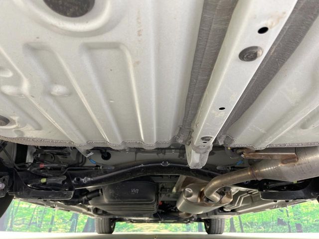 TOYOTA VOXY HYBRID 2025