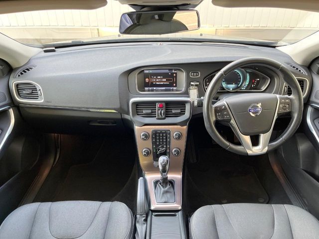 VOLVO VOLVO V40 CROSS COUNTRY 2015