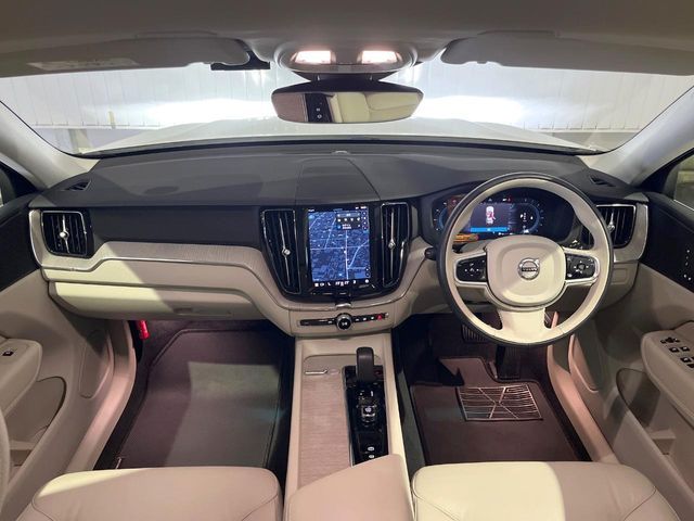 VOLVO VOLVO XC60 2023