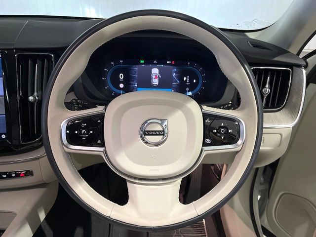 VOLVO VOLVO XC60 2023