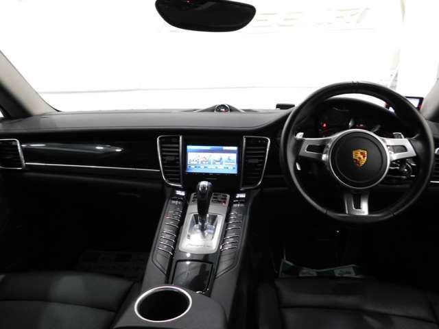 PORSCHE PORSCHE PANAMERA 2015